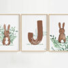 Trio d'affiches enfants forêt aquarelle lapin de face et de dos initiale prénom garçon